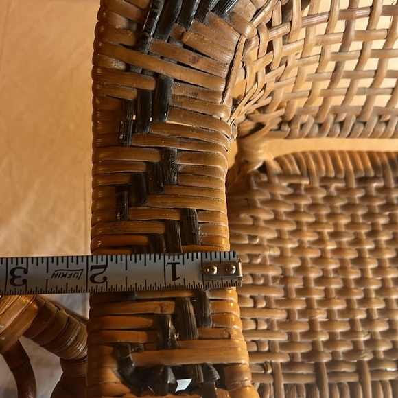 Mini wicker loveseat and table - Picture 10 of 14